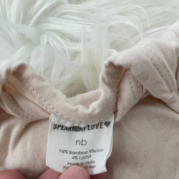 Spearmint love sleeveless onesie - Picture 2 of 2